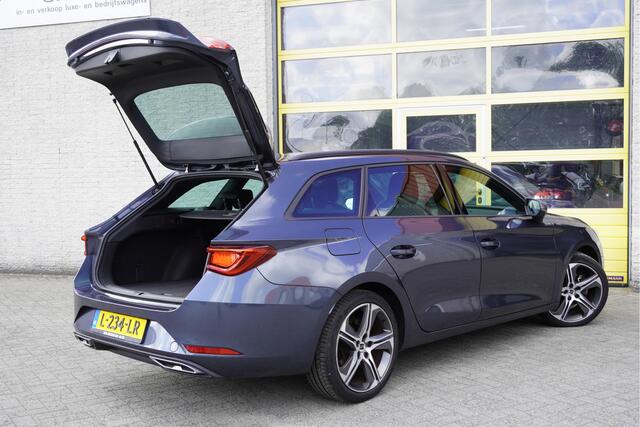 Seat LEON Sportstourer 1.5 eTSI 150PK! Automaat FR Business Intense BJ2021 Lmv 18" | Led | Pdc | Navi | Dynamische knipperlichten | Keyless entry | Elek. trekhaak | App-Connect | Virtual cockpit | Beats Audio | Climate control | Cruise control | Sportstoelen | Zwar