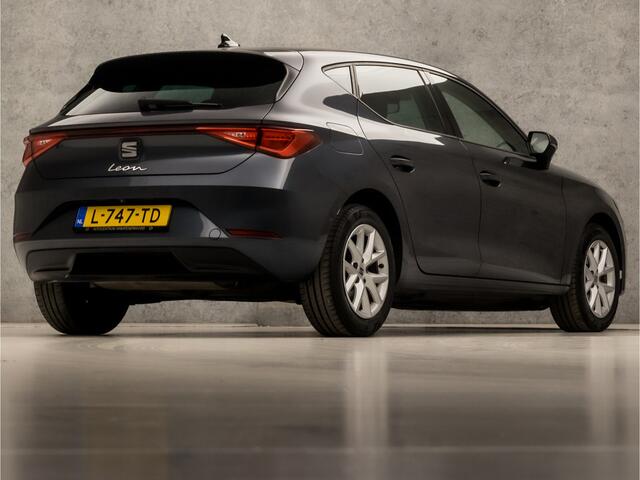 Seat LEON 1.0 TSI Sport (VIRTUAL COCKPIT, APPEL CARPLAY, GROOT NAVI, STUUR/STOELVERWARMING, ADAPTIVE CRUISE, KEYLESS, SPORTSTOELEN, CAMERA, LANE ASSIST, DAB+, NIEUWSTAAT)