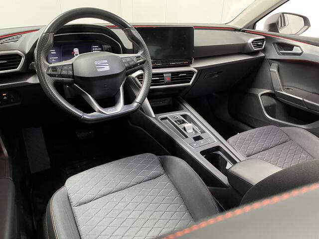 Seat LEON Sportstourer 1.4 TSI eHybrid PHEV FR Business Intense / AUTOMAAT/ PANO/ CAMERA/ PARK. SENSOREN/ DODE HOEK/ KEYLESS/ LED/ STOEL-STUURVERWARM./ VIRTUAL COCKPIT/ FULL LINK/ ADAPT. CRUISE/ NAVI/ CLIMA/ DAB/ 18" LMV