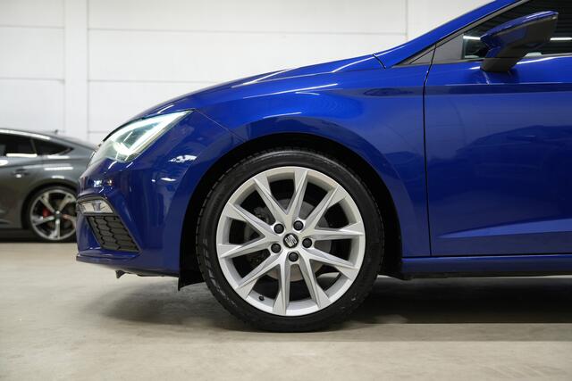 Seat LEON ST 1.4 TSI FR * Alcantara - Keyless - LED - 18" - Sound - App - Navi *