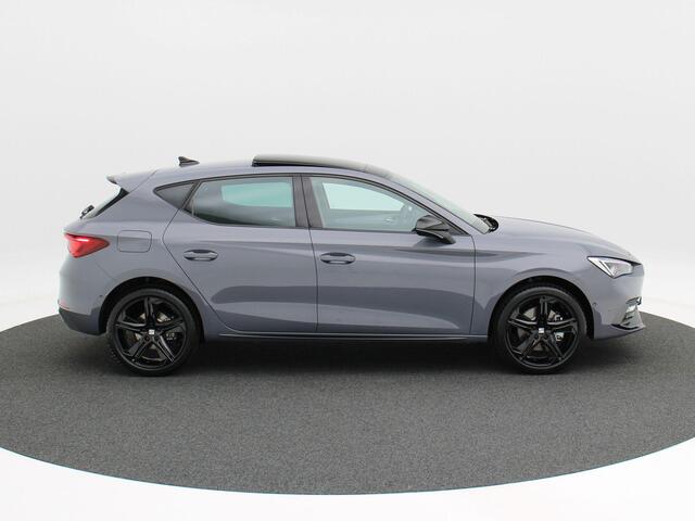 Seat LEON FR Business 1.5 TSI eHybrid PHEV 204pk | Panoramadak | Adaptive cruise control | Stoelverwarming | Black pack