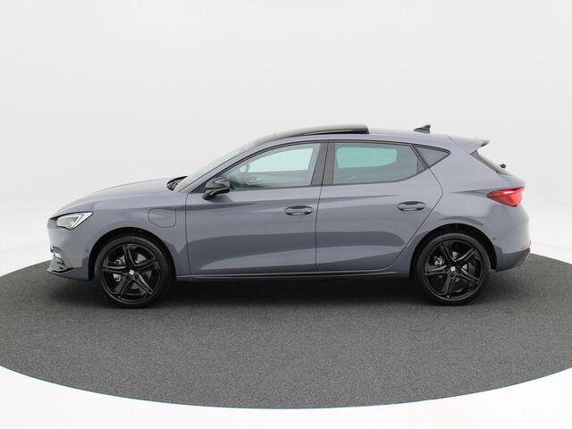 Seat LEON FR Business 1.5 TSI eHybrid PHEV 204pk | Panoramadak | Adaptive cruise control | Stoelverwarming | Black pack