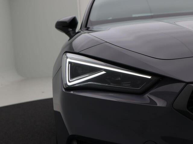 Seat LEON FR Business 1.5 TSI eHybrid PHEV 204pk | Panoramadak | Adaptive cruise control | Stoelverwarming | Black pack