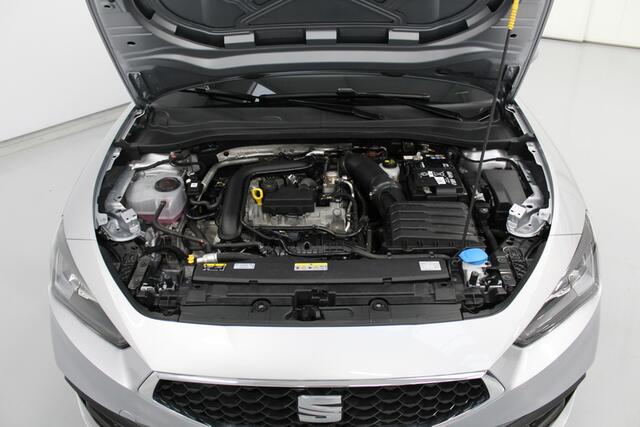 Seat LEON Sportstourer 1.0 eTSI 110PK, DSG7 MHEV AUTOMAAT | TREKHAAK WEGKLAPBAAR | LED | CRUISE | CLIMATE CONTROLE | PARK.SENSOREN