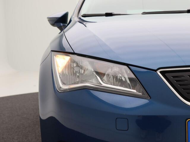 Seat LEON ST 1.0 EcoTSi Style Connect 115 Pk | Cruise Control | Sensoren | Bluetooth | Privacy Glass | Climate Control | 16 Inch