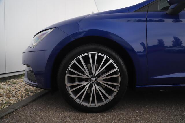 Seat LEON 1.0 TSI Style Ultimate Edition Beats 116PK Virtual Cockpit Full LED 17 inch Navigatie Achteruitrijcamera Clima Keyless Stoelverwarming Lane Assist