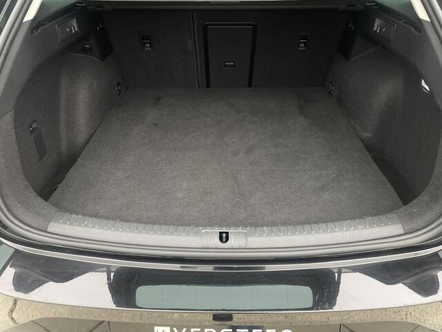 Seat LEON Sportstourer 1.4 TSI eHybrid PHEV FR Business Intense | Elek. Trekhaak | LED | Carplay | Camera | Sfeerverlichting | Virtual Cockpit