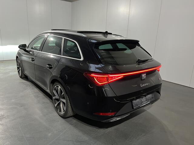 Seat LEON Sportstourer 1.5 eTSI FR Business Intense / AUTOMAAT/ PANO/ STANDKACHEL/ ELEK. TREKHAAK/ CAMERA/ PARK. SENSOREN/ MEMORY SEATS/ LED/ STOEL-STUURVERWARM./ ADAPT. CRUISE/ FULL LINK/ NAVI/ CLIMA/ DAB
