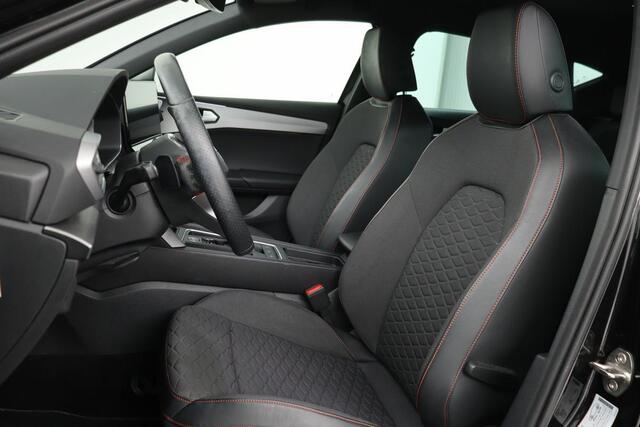 Seat LEON 1.5 eTSI FR Launch Edition | Carplay | Stoel & stuurverwarming | Camera | Adaptive cruise | Navigatie | Keyless | Full LED | Sportstoelen