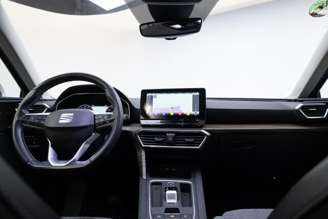 Seat LEON Sportstourer 1.5 eTSI Style Business Intense | Trekhaak | Carplay |