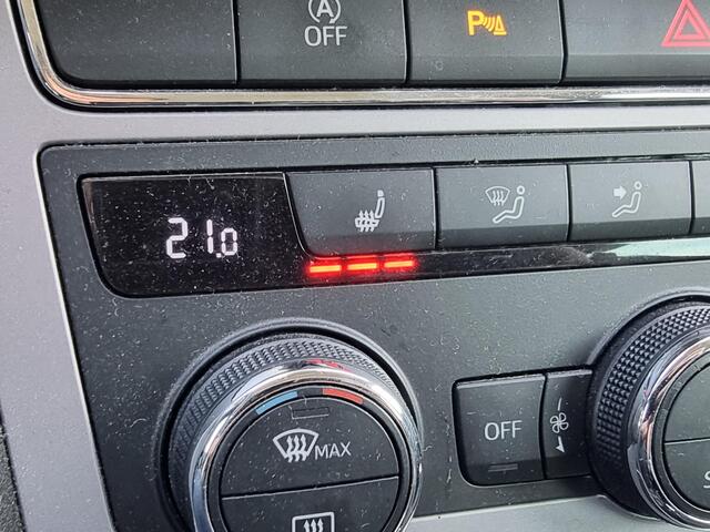 Seat LEON 1.5 TSI 130 FR Ultimate Edition | Navigatie | Parkeersensoren | Stoelverwarming |