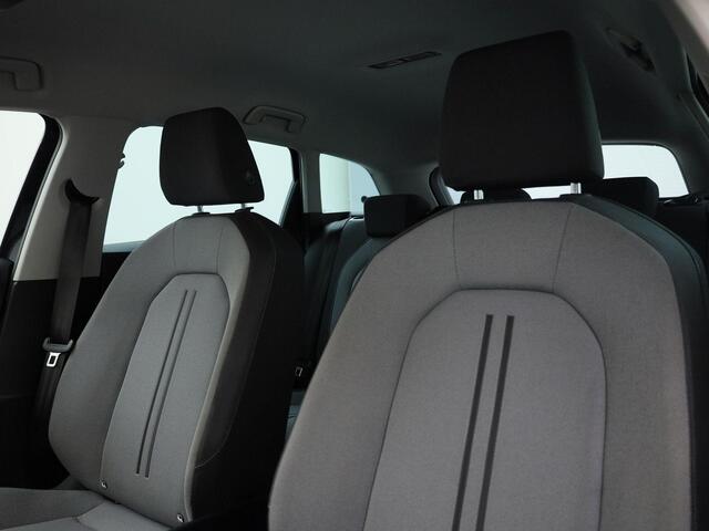 Seat LEON Sportstourer 1.0eTSI/110PK Style DSG · Navigatie · Stoel-& stuurverwarming · Parkeersensoren