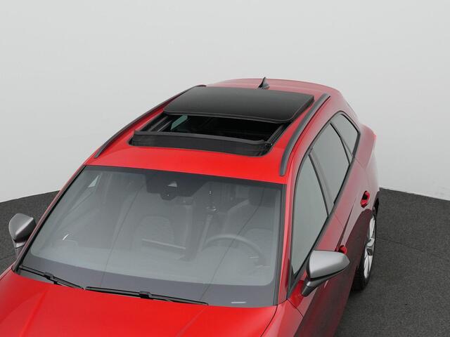 Seat LEON Sportstourer 1.0 eTSI 110 pk DSG FR Business | Panoramadak | Achteruitrijcamera | Navigatie | Adaptive Cruise