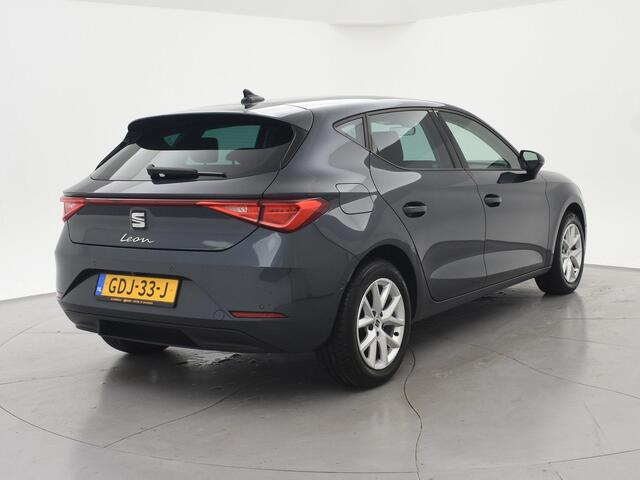 Seat LEON 1.0 TSI STYLE INTENSE + WEGKL. TREKHAAK | VIRTUAL COCKPIT | CAMERA | STOELVERW. | NAVIGATIE | CARPLAY