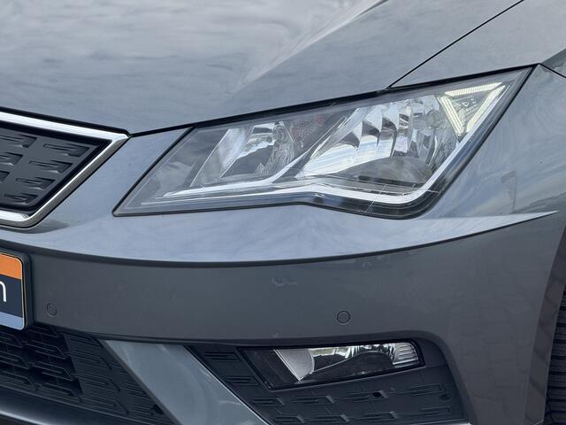 Seat LEON 1.0 EcoTSI Style Business Intense | Trekhaak | Apple CarPlay | Keyless | Climate