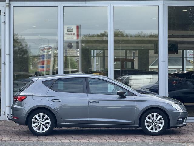 Seat LEON 1.0 EcoTSI Style Business Intense | Trekhaak | Apple CarPlay | Keyless | Climate