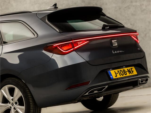 Seat LEON Sportstourer 1.5 TSI FR Sport 150Pk Automaat (APPLE CARPLAY, GROOT NAVI, ADAPTIVE CRUISE, SPORTSTOELEN, ZWART HEMEL, GETINT GLAS, LED KOPLAMPEN, PARKEERSENSOREN, NIEUWE APK, NIEUWSTAAT)