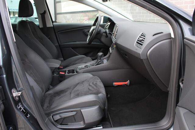Seat LEON 1.0 EcoTSI Style Business Intense / Carplay / Keyless / N.A.P.