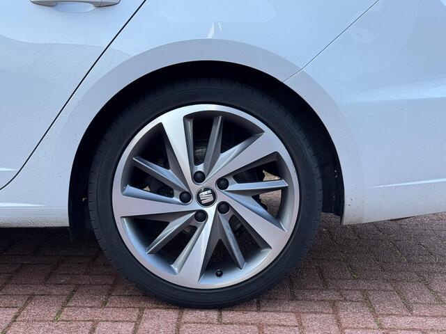 Seat LEON ST 1.8 TSI 180PK FR Dynamic Pano Full Link Alcantara