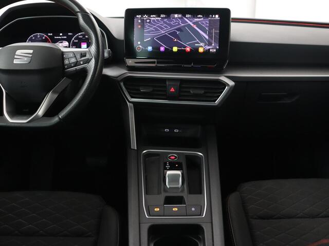 Seat LEON 1.5 eTSI FR Launch Edition | Stoelverwarming | Carplay | Adaptive cruise | Dynamic Chassis Control | Keyless | Sfeerverlichting | Stuurverwarming | Navigatie | Parkeerhulp
