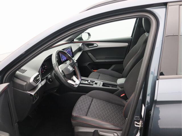 Seat LEON Sportstourer 1.5 eTSI FR Business Intense/ camera/ trekhaak/ zeer mooi!