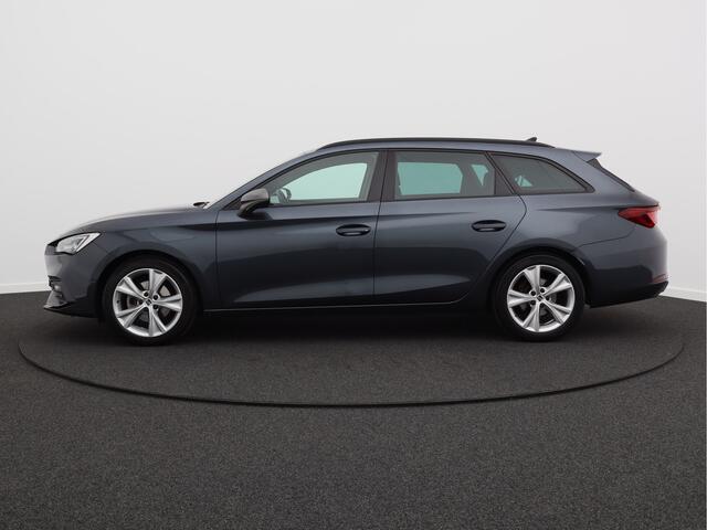 Seat LEON Sportstourer 1.5 eTSI FR Business Intense/ camera/ trekhaak/ zeer mooi!