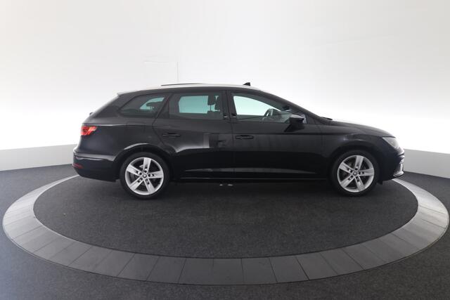 Seat LEON ST 1.4 EcoTSI FR | Trekhaak | Pano | ACC | Stoelverwarming