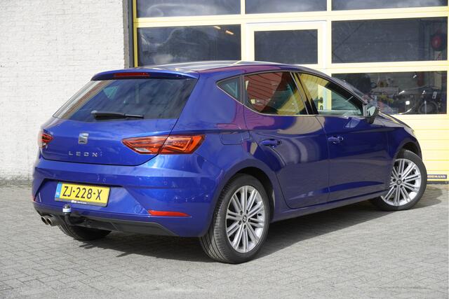 Seat LEON 1.5 TSI 150K! 5drs Xcellence BJ2019 Lmv 17" | Led | Pdc | Navi | Keyless entry | Trekhaak | Dashboard verlichting | Climate control | Cruise control | Sportstoelen | Extra getint glas