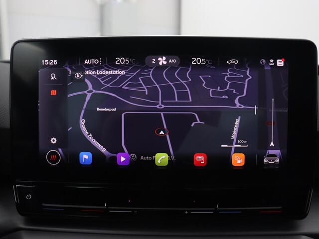 Seat LEON 1.5 eTSI FR Launch Edition | Carplay | Adaptive cruise | Sfeerverlichting | Navigatie | Full LED | Dodehoek detectie | DAB | Parkeerhulp | Climate control