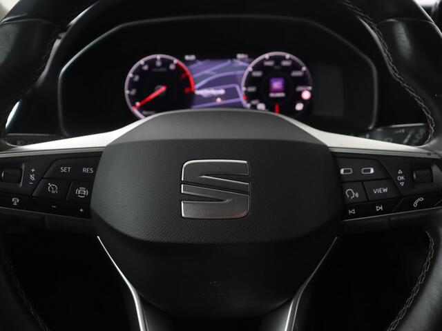 Seat LEON 1.0 TSI Style Intens | Trekhaak | Camera | Carplay | Navigatie | Adaptive cruise | DAB | Parkeerhulp | Full LED | Climate control