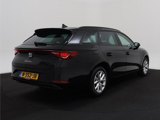Seat LEON Sportstourer 1.0 TSI Style Intense Camera/Carplay/keyless/Vc
