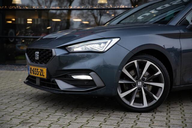 Seat LEON Sportstourer 1.5 eTSI FR Launch Edition , Adap. cruise, Trekhaak, Sfeerverlichting,