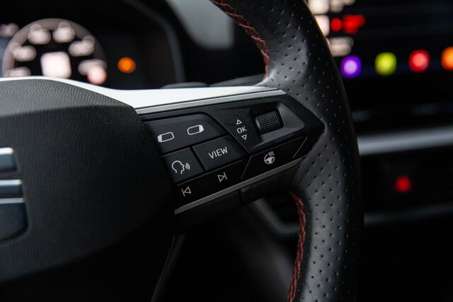 Seat LEON Sportstourer 1.5 eTSI FR Launch Edition , Adap. cruise, Trekhaak, Sfeerverlichting,