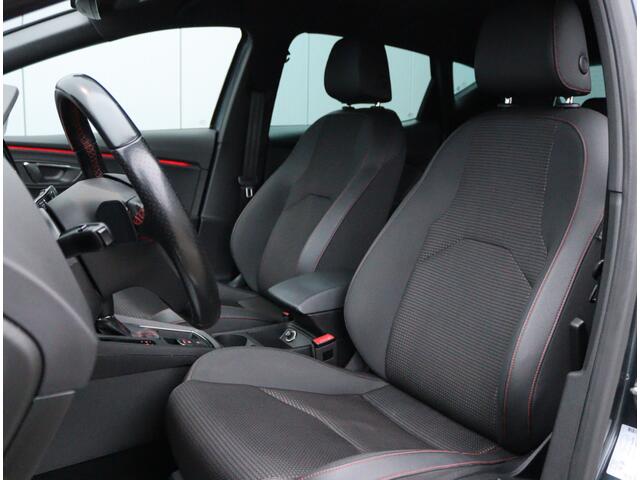 Seat LEON 2.0 TSI FR Business Intense | Virtual | Trekhaak | Stoelverwarming