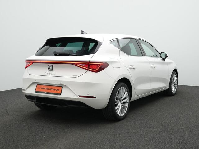 Seat LEON 1.4 TSI eHybrid 204 pk DSG PHEV Xcellence | Stuur-/stoelverwarming | Navigatie | Parkeersensoren voor/achter