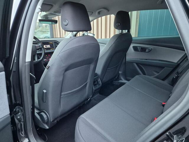 Seat LEON 1.0 EcoTSI Style Business Intense | Carplay | Navi | PDC | Clima | Cruise