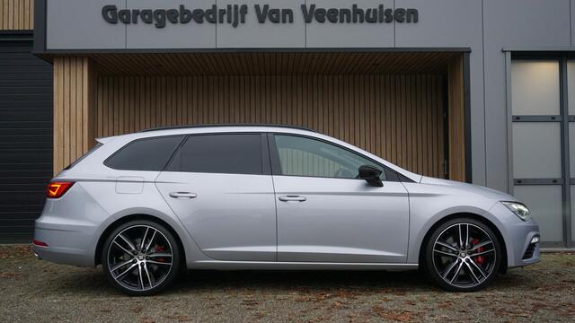 Seat LEON ST 2.0 TSI 300pk 4DRIVE CUPRA Pano.Dak *Sfeerverlichting* Virtual Cockpit Keyless Schaalstoelen *Zeer Nette Cupra*