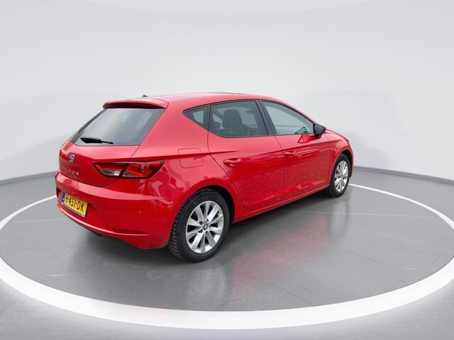 Seat LEON 1.5TSI/130PK Style Ultimate Edition · Navigatie · Camera + Parkeersensoren · Apple/Android