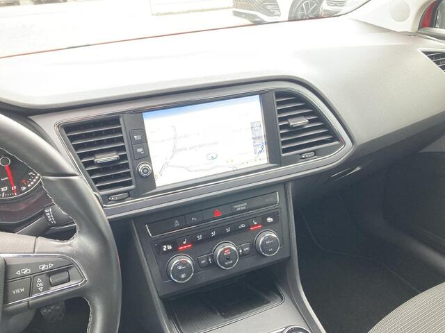 Seat LEON 1.5TSI/130PK Style Ultimate Edition · Navigatie · Camera + Parkeersensoren · Apple/Android