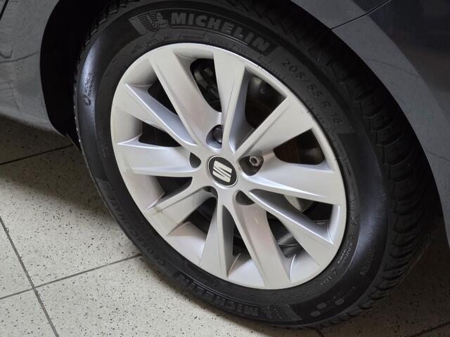 Seat LEON ST 1.0 EcoTSI Style Business Intense/ Facelift/ Lane-Assist./ 16'' LMV/ Keyless/ Navi/ Clima/ Cruise/ Elek. pakket/ Isofix/ Bluetooth/ Multi. LEDER. Stuur/ Mistl./ PDC V+A/ Extra getint glas.