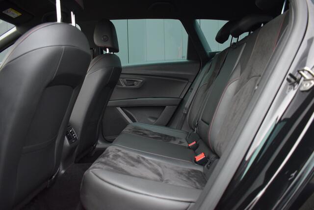 Seat LEON ST 1.4 TSi 150pk FR LED | Leder/Alcantara | Carplay | Sfeerverlichting | Camera | Trekhaak