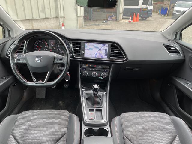 Seat LEON 1.4 TSI FR ZWART DAK FULL LED NAVI CRUISE ECC TREKHAAK