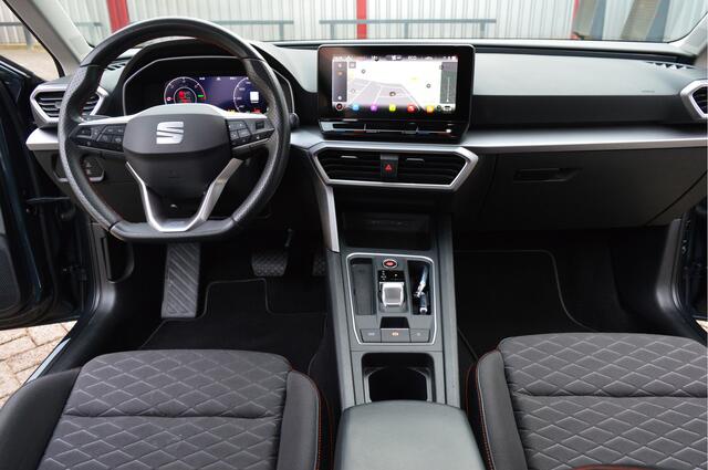Seat LEON Sportstourer 1.4 TSI eHybrid PHEV FR O.a: Pdc, Camera, Stoel-/Stuur verwarming, Clima, Adaptive cruise, Navi, Carplay, Etc... Rijklaar! All-in prijs!