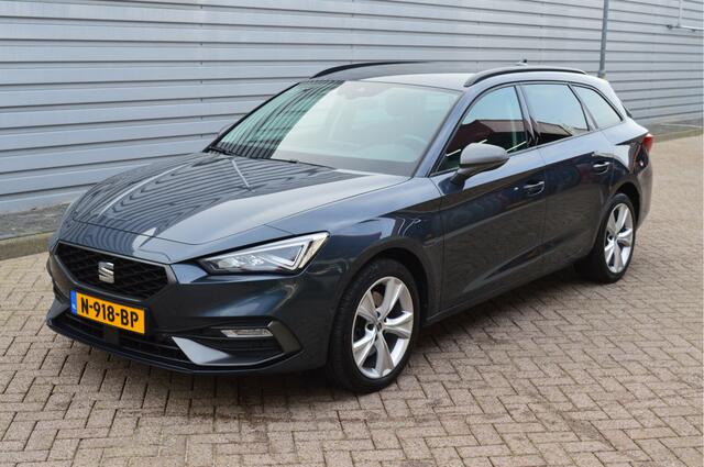 Seat LEON Sportstourer 1.4 TSI eHybrid PHEV FR O.a: Pdc, Camera, Stoel-/Stuur verwarming, Clima, Adaptive cruise, Navi, Carplay, Etc... Rijklaar! All-in prijs!