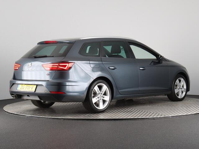 Seat LEON ST 1.5 TSI FR Business Intense (NL-Auto / Afn. Trekhaak / Virtual / Navi / Carplay)