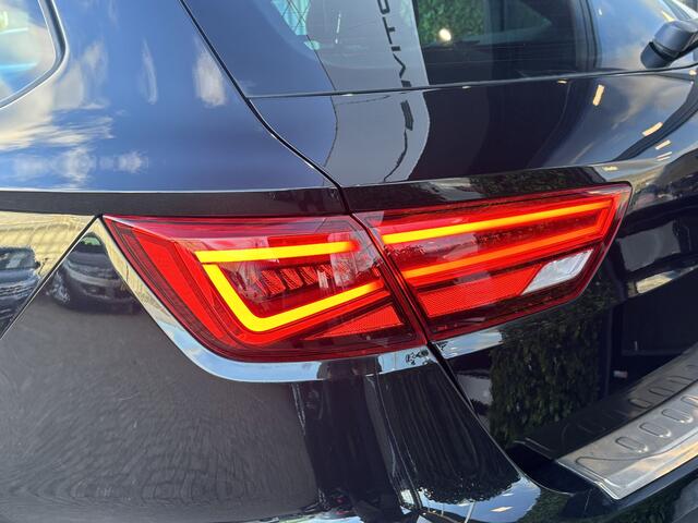 Seat LEON ST 1.5 TSI FR Business Intense | Pano | PDC | Trekhaak