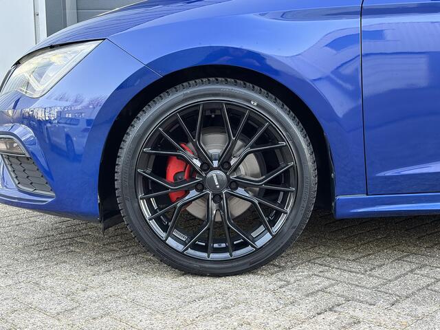 Seat LEON 1.5 TSI FR Ultimate Edition | Alcantara | Navi | Climate | Parkeer sensoren |