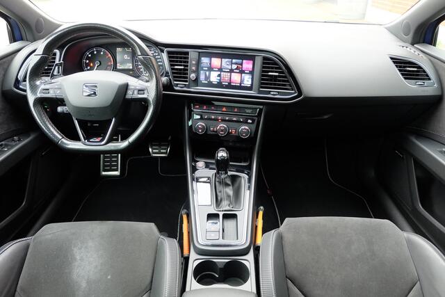 Seat LEON 2.0 TSI CUPRA 300 / Kuipstoel / Milltek / Pano / 19"