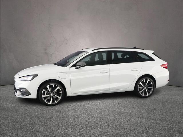 Seat LEON Sportstourer Style Business Intense 1.5 TSI eHybrid 204pk DSG Automaat Adaptive cruise control, Navigatie, Achteruitrijcamera, LED koplampen, Parkeersensoren, App connect