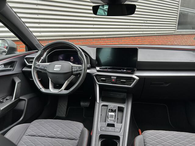 Seat LEON 1.5 eTSI FR Launch Edition | Dealer Onderhouden | Inklap. Trekhaak | Apple carplay / Android auto | Led | Automaat |